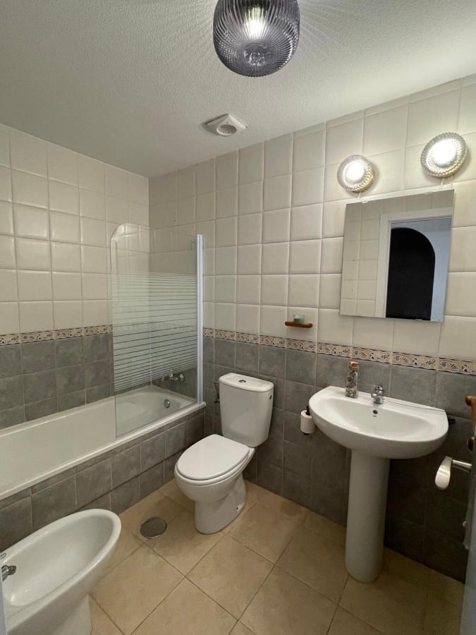 Three Bedroom Apartment With Pool In Torrevieja Ngoại thất bức ảnh