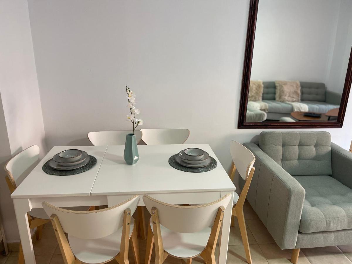 Three Bedroom Apartment With Pool In Torrevieja Ngoại thất bức ảnh